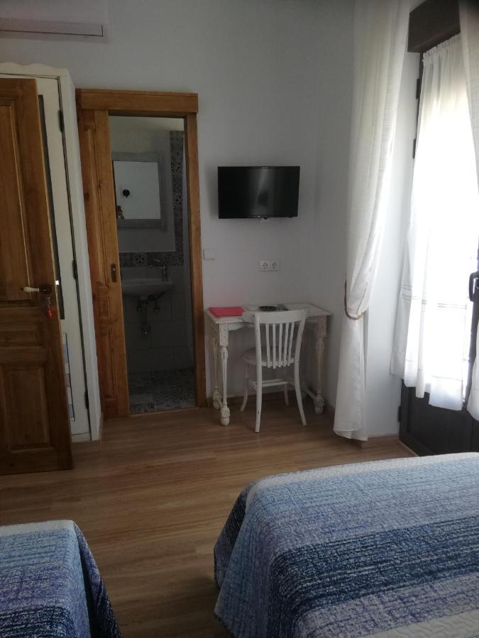 Hostal El Lugar De La Mancha Argamasilla de Alba Eksteriør billede